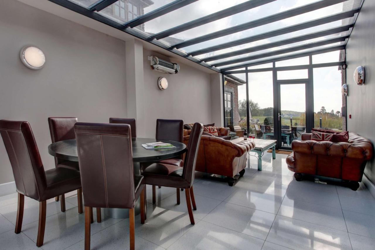 Magnolia Park Hotel, Golf & Country Club Boarstall Экстерьер фото
